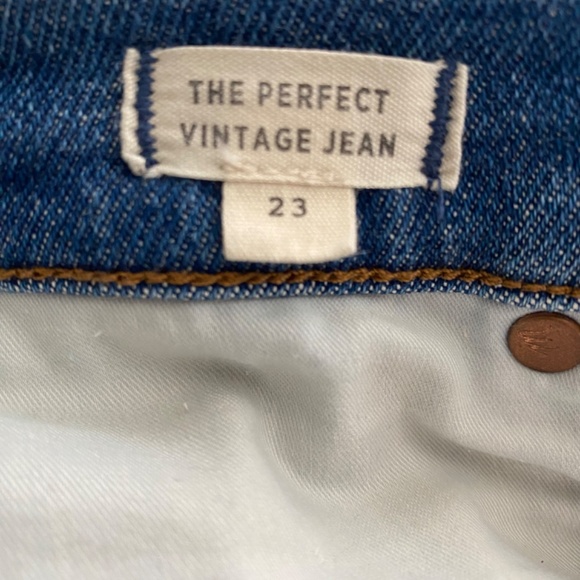 Madewell The Perfect Vintage Jean (23) - Picture 8 of 8